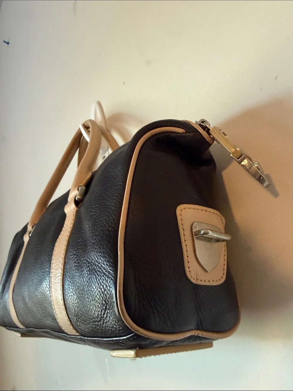Ann Taylor Vintage #Y2K Dark Brown Leather Duffel with Beige Trim Handbag